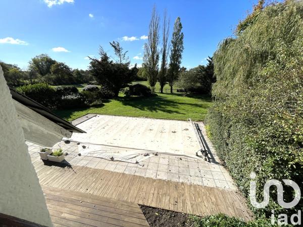 Maison 8 pièces de 185 m² à Saint-Lambert-la-Potherie (49070)