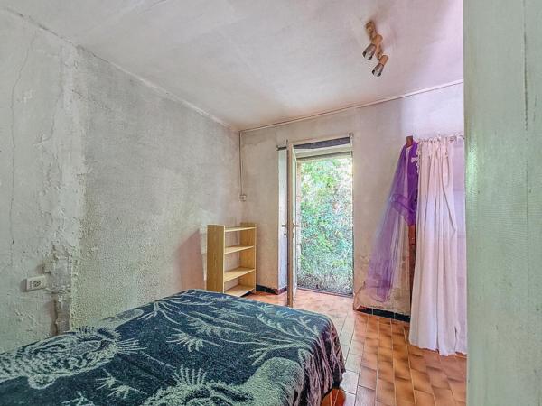 Appartement avec cour et garage