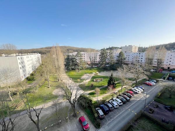 Versailles (78000) VERSAILLES PORCHEFONTAINE - 15min à pied des 2 GARES - APPARTEMENT 66m2 avec BALCON - VUE DEGAGEE - EXPOSITION