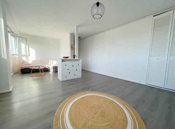 Versailles (78000) VERSAILLES PORCHEFONTAINE - 15min à pied des 2 GARES - APPARTEMENT 66m2 avec BALCON - VUE DEGAGEE - EXPOSITION