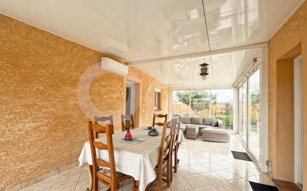 Maison à vendre    9 pièces •  La Crau