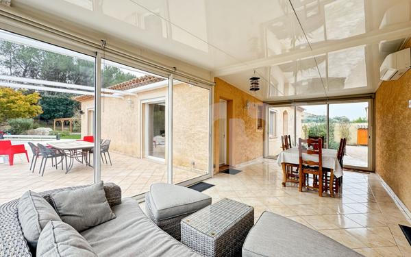 Maison à vendre    9 pièces •  La Crau