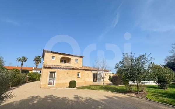 Maison à vendre    9 pièces •  La Crau