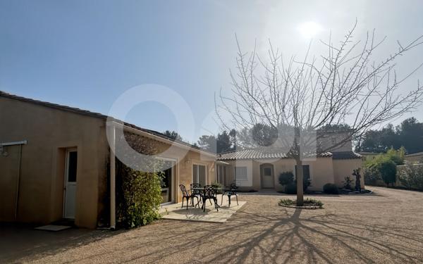 Maison à vendre    9 pièces •  La Crau