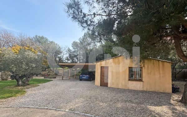 Maison à vendre    9 pièces •  La Crau