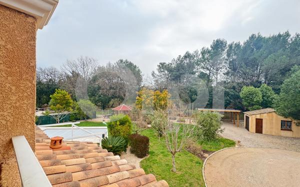 Maison à vendre    9 pièces •  La Crau