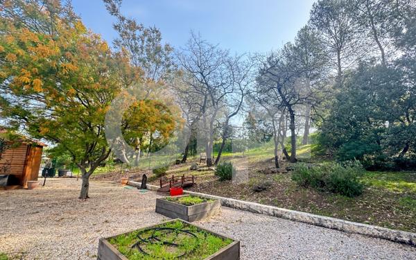 Maison à vendre    9 pièces •  La Crau