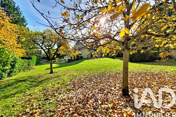 Maison à vendre 8 pièces 250 m² Louveciennes