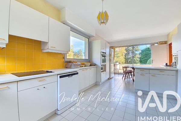 Maison à vendre 8 pièces 250 m² Louveciennes