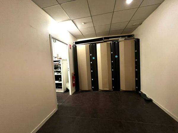 À LOUER - LANGON CENTRE-VILLE - LOCAL COMMERCIAL DE 305 m² EN EXCELLENT ÉTAT
