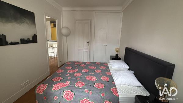 Location appartement 2 pièces 47 m² Paris 8