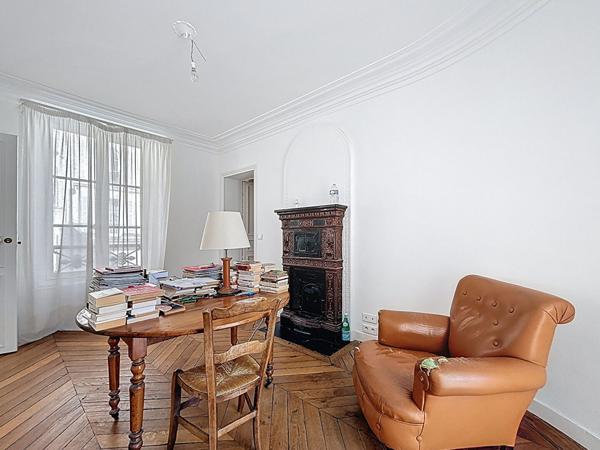 Paris 7 - Rue Las Cases - 4 pièces 81 m² - Quartier Sainte-Clotilde