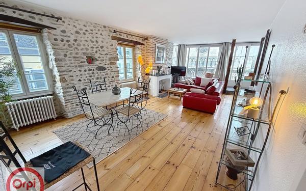 Appartement à vendre    2 pièces • 76,98 m2 Pau