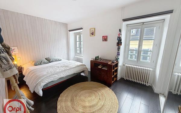 Appartement à vendre    2 pièces • 76,98 m2 Pau