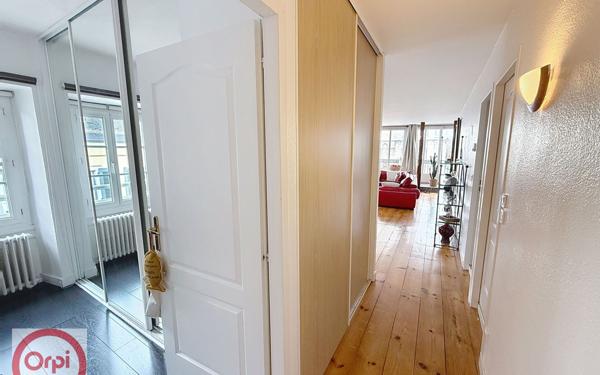 Appartement à vendre    2 pièces • 76,98 m2 Pau