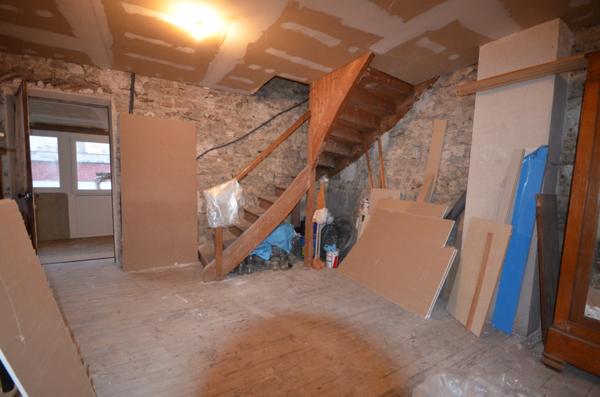 Proche de DORMANS (51) à vendre maison de 5 pièces de 140 m², beau potentiel