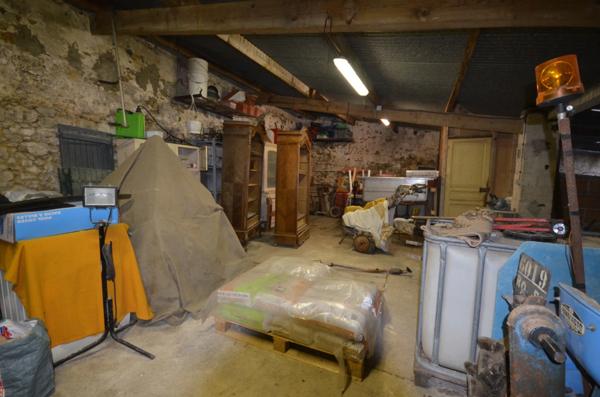 Proche de DORMANS (51) à vendre maison de 5 pièces de 140 m², beau potentiel