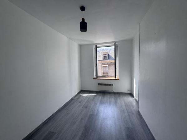 Maison 7 pièces - 250 m²