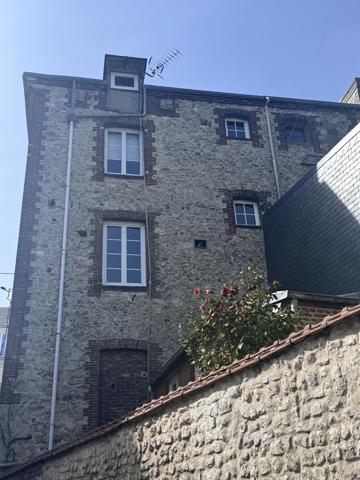 Maison 7 pièces - 250 m²