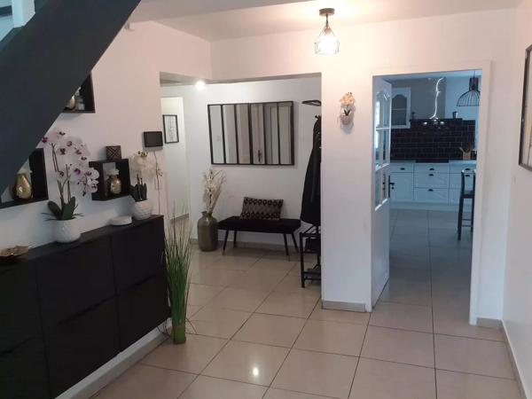 SEMI PLAIN-PIED INDIVIDUEL DE 212 M² HAB.