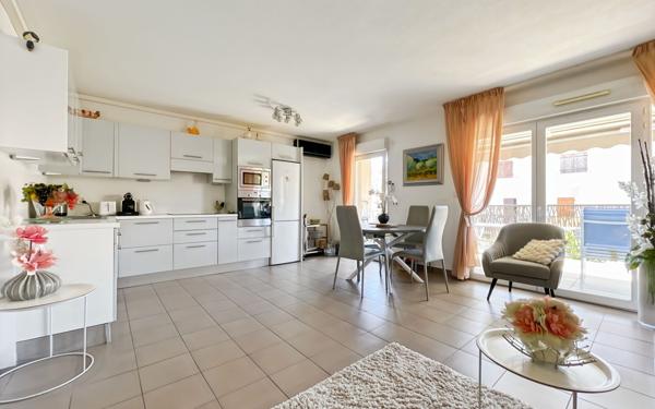 Appartement à vendre    3 pièces • 65,54 m2 Fréjus