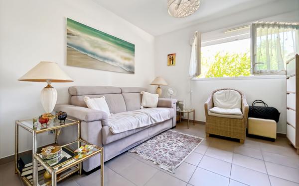 Appartement à vendre    3 pièces • 65,54 m2 Fréjus