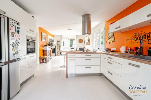 A vendre La Chapelle sur Erdre Maison 5 chambres, jardin, piscine
