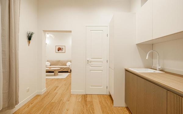 Appartement à vendre    2 pièces • 30 370 m2 Nice