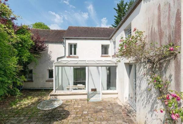 Maison 167m²  8 pièces  5 chambres