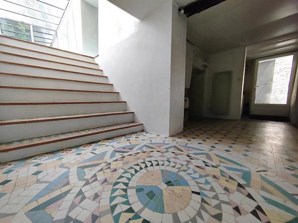 Maison 167m²  8 pièces  5 chambres