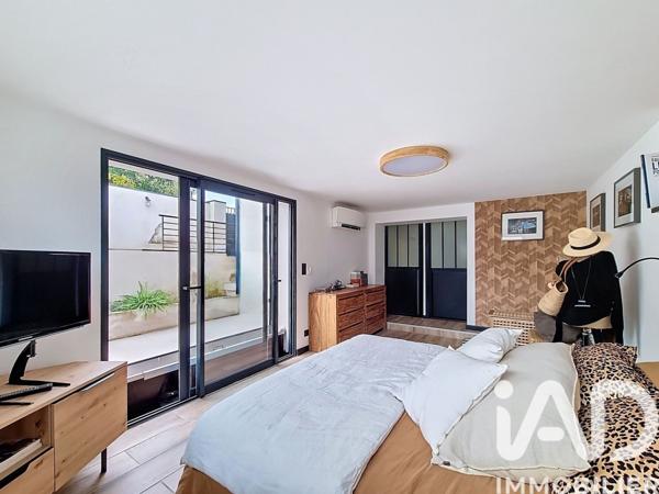 Maison à vendre 6 pièces 180 m² Nîmes