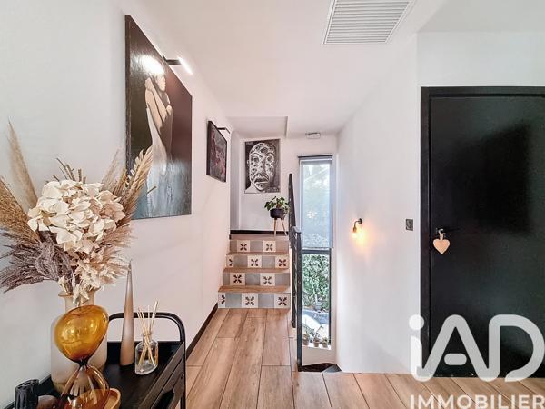Maison à vendre 6 pièces 180 m² Nîmes
