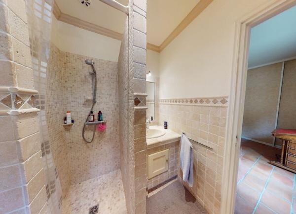 Maison à vendre    5 pièces •  Le Rouret