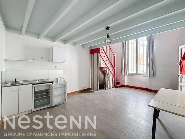 Maison de ville de 250 m² avec jardin, piscine et studio indépendant ? Salon-de-Provence, quartier très recherché