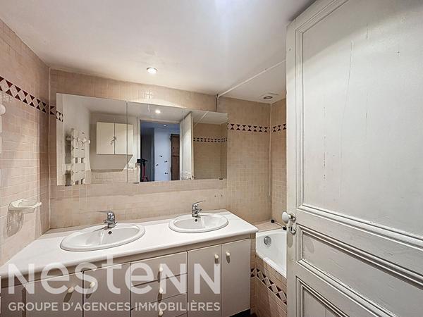 Maison de ville de 250 m² avec jardin, piscine et studio indépendant ? Salon-de-Provence, quartier très recherché