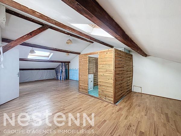 Maison de ville de 250 m² avec jardin, piscine et studio indépendant ? Salon-de-Provence, quartier très recherché