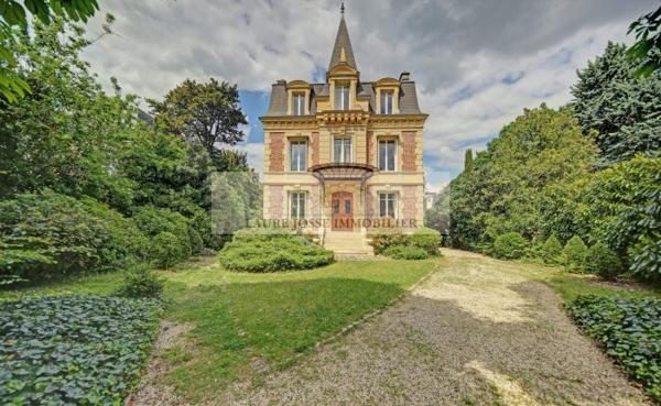 Maison bourgeoise Le Vésinet 235 m²