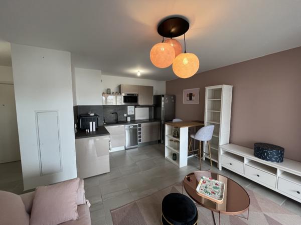 Aix-en-Provence (13090) A LOUER - Beau T2 avec Terrasse - Aix pont de l'arc