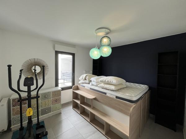 Aix-en-Provence (13090) A LOUER - Beau T2 avec Terrasse - Aix pont de l'arc