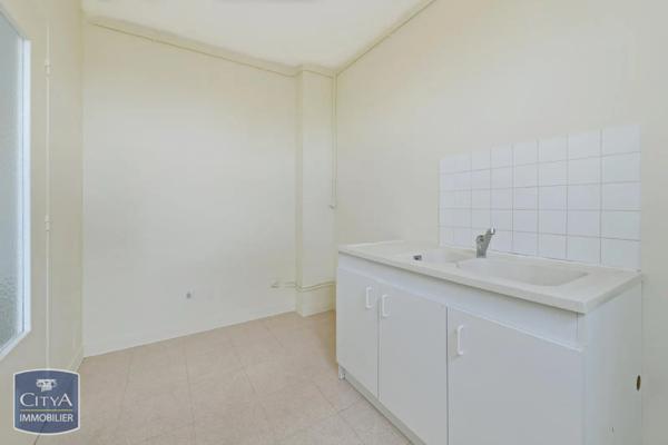 Appartement à louer 2 pièces 42.6m² Le Mans (72100)