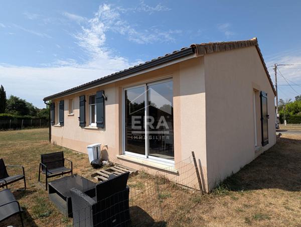 Maison à vendre de plain pied à 5 minutes de Saint Seurin sur l'Isle 5 pièces 80 m2