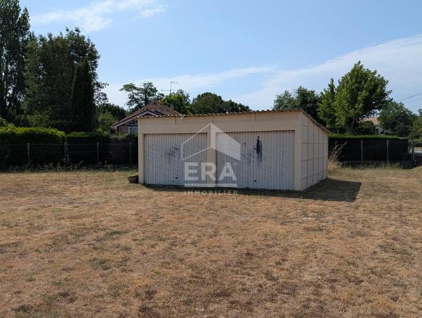 Maison à vendre de plain pied à 5 minutes de Saint Seurin sur l'Isle 5 pièces 80 m2