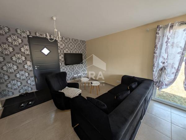 Maison à vendre de plain pied à 5 minutes de Saint Seurin sur l'Isle 5 pièces 80 m2