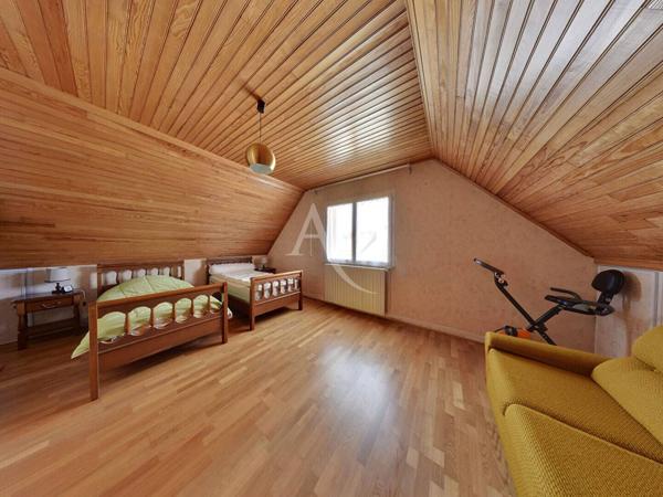 Maison Roissy En Brie 5 pièce(s) 112 m2