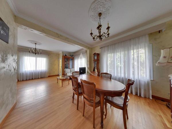 Maison Roissy En Brie 5 pièce(s) 112 m2
