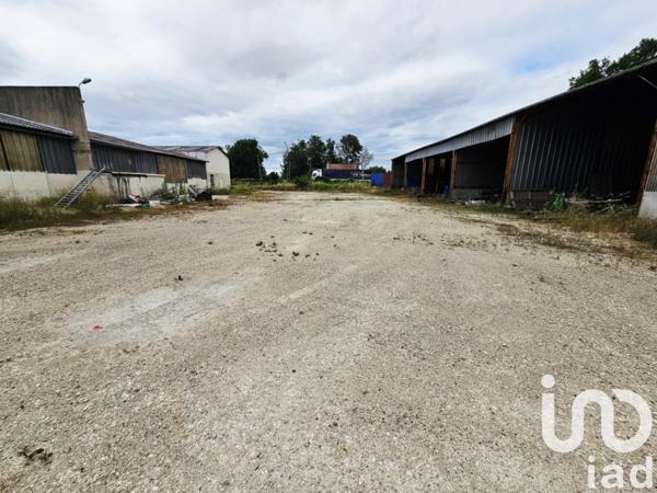 Land for sale 3 500 m² Migennes