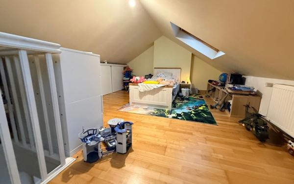 Maison à vendre    5 pièces • 110 m2 Auby