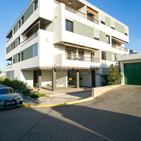 APPARTEMENT DE STANDING A DEUX  PAS DES PLAGES DU PRADO