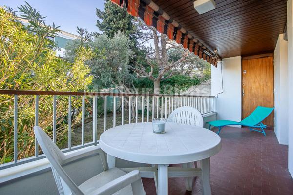 APPARTEMENT DE STANDING A DEUX  PAS DES PLAGES DU PRADO