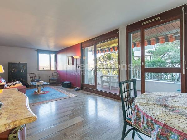 APPARTEMENT DE STANDING A DEUX  PAS DES PLAGES DU PRADO